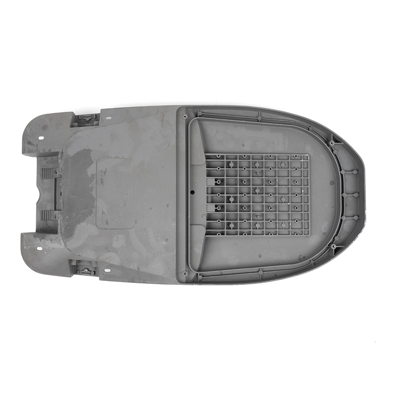 Abat-jour à lampe multi-artisanale en aluminium